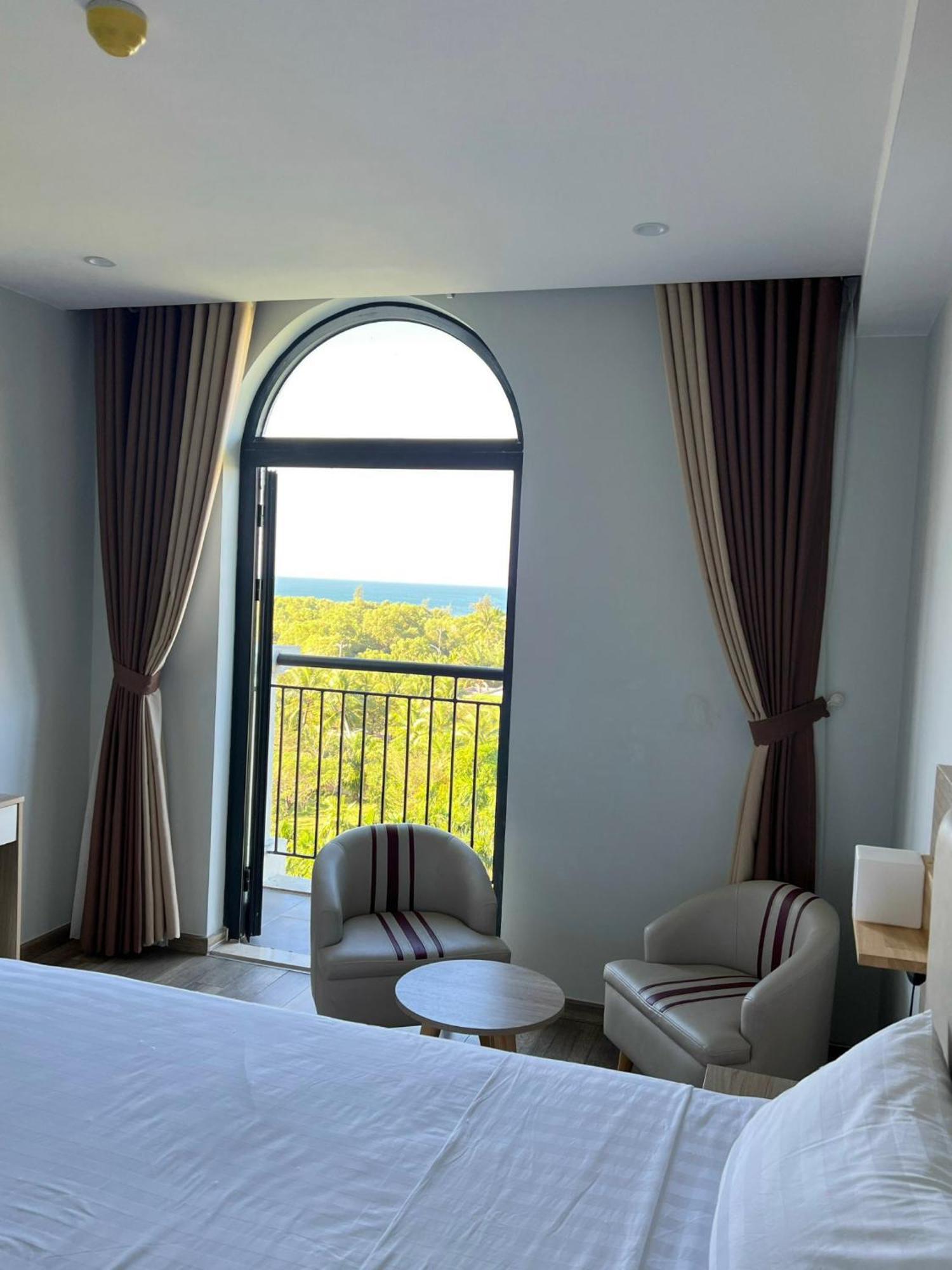 Vu Gia Hotel Phu Quoc Exterior photo